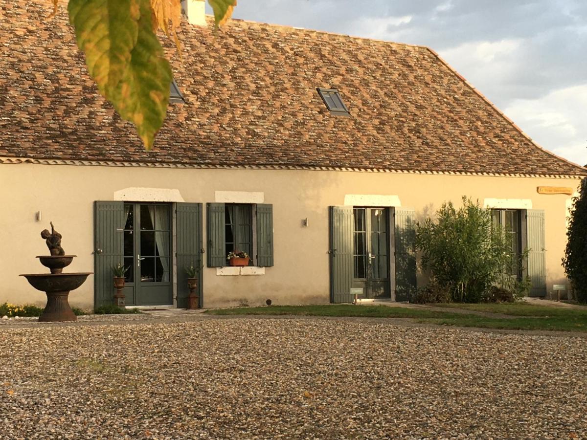 Bed and Breakfast La Ferme Buissonnière à Bardou Extérieur photo